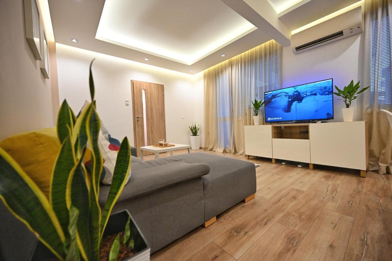 Modern Central 2-Bedroom Apartment With Parking Varna Exterior photo